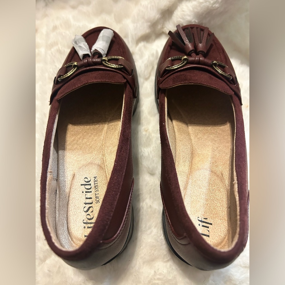 NEW…Life Stride Logan Burgundy Wine Tassel slip on Loafers women’s size 7M - Picture 8 of 12